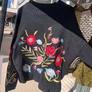 Romeo & Juliet Couture Sweaters Black floral embroidered sweater